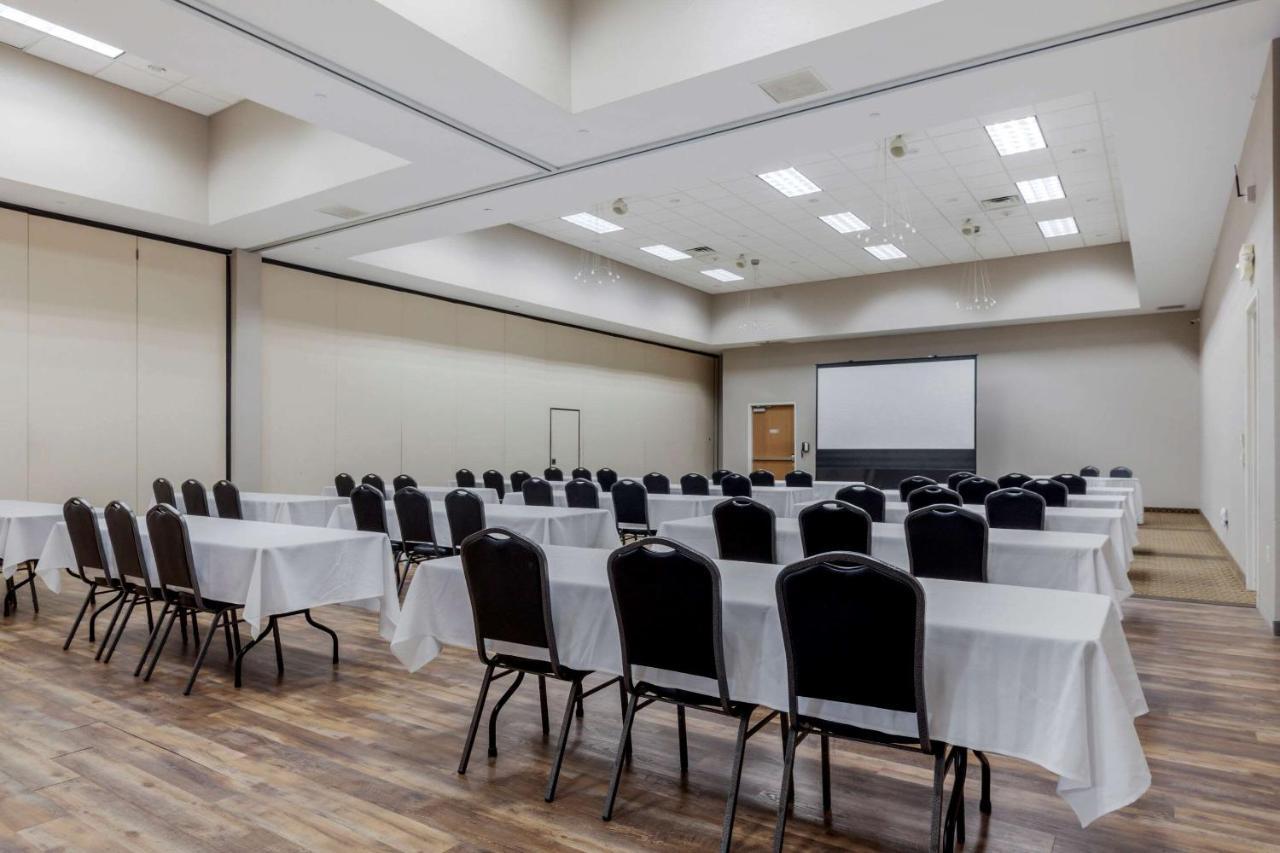 Comfort Suites Johnson Creek Conference Center Eksteriør billede